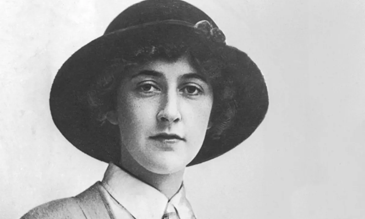 Chân dung Agatha Christie