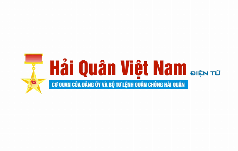 Nữ quân nhân trong lễ tuyên thệ